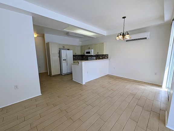 5th image of 92-1515 Aliinui Dr #11-C