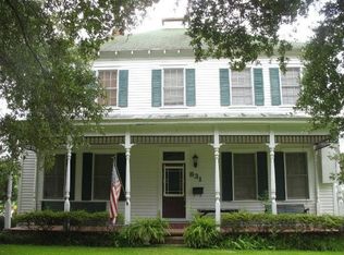 831 Bank Ave, New Iberia, LA 70560