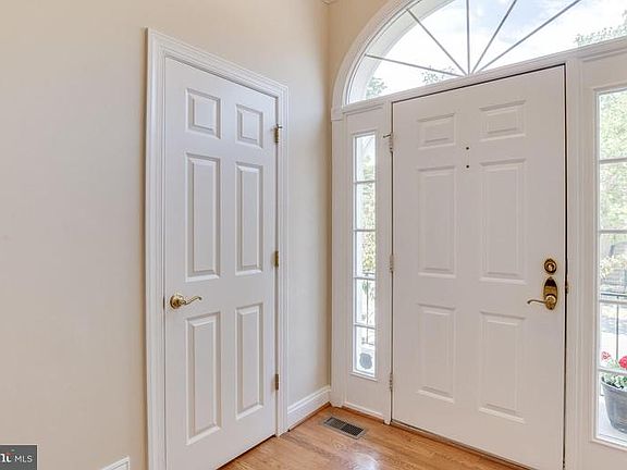 3rd image of 4183 Lord Culpeper Ln