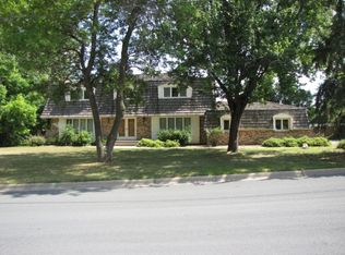 8111 Ensign Curv, Bloomington, MN 55438