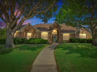 6012 Crestside Dr, Flower Mound, TX 75028