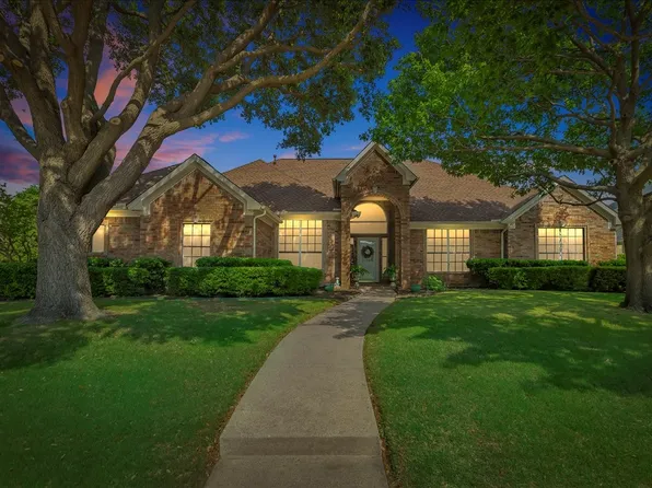 6012 Crestside Dr, Flower Mound, TX 75028