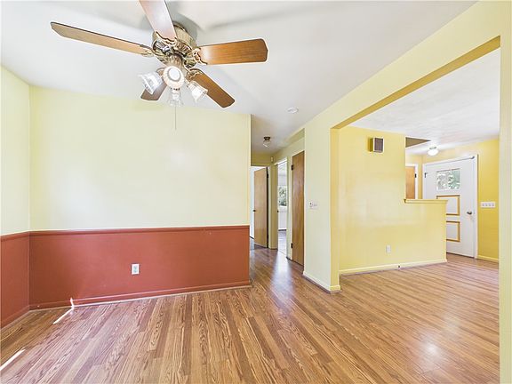 4th image of 1184 Farnsworth Rd S