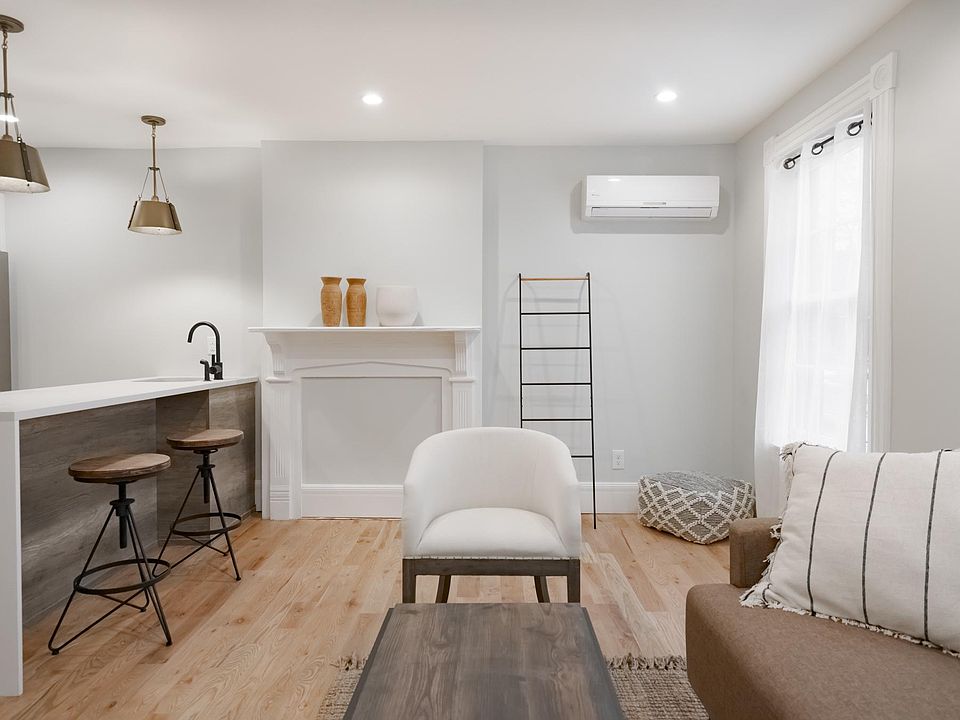 1st image of 75 Renwick St APT C