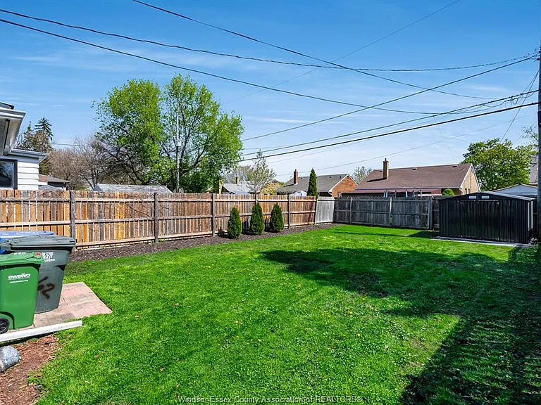 1062 Lena Ave — Photo 23