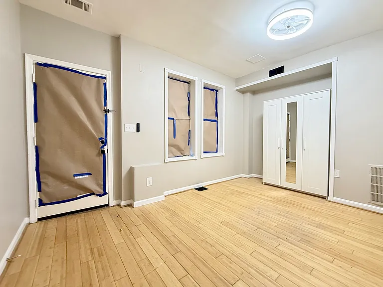1004 Girard St NW — Photo 25