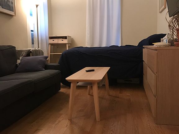2nd image of 153 E 43rd St APT 2D
