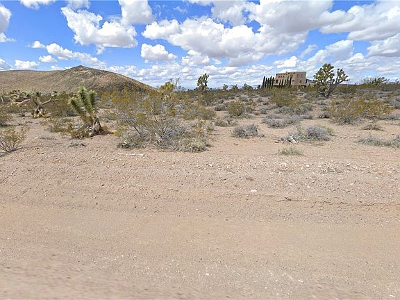 5th image of 1716 N Mirimar Drive