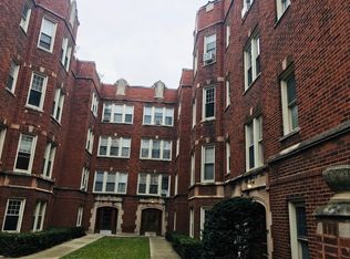 4834 W Henderson St APT 2B, Chicago, IL 60641