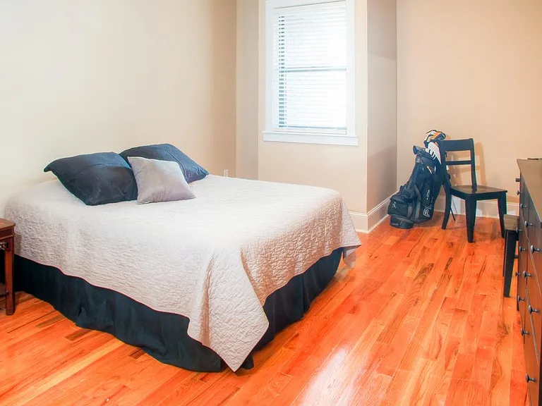 936 Broad St #208 — Photo 3
