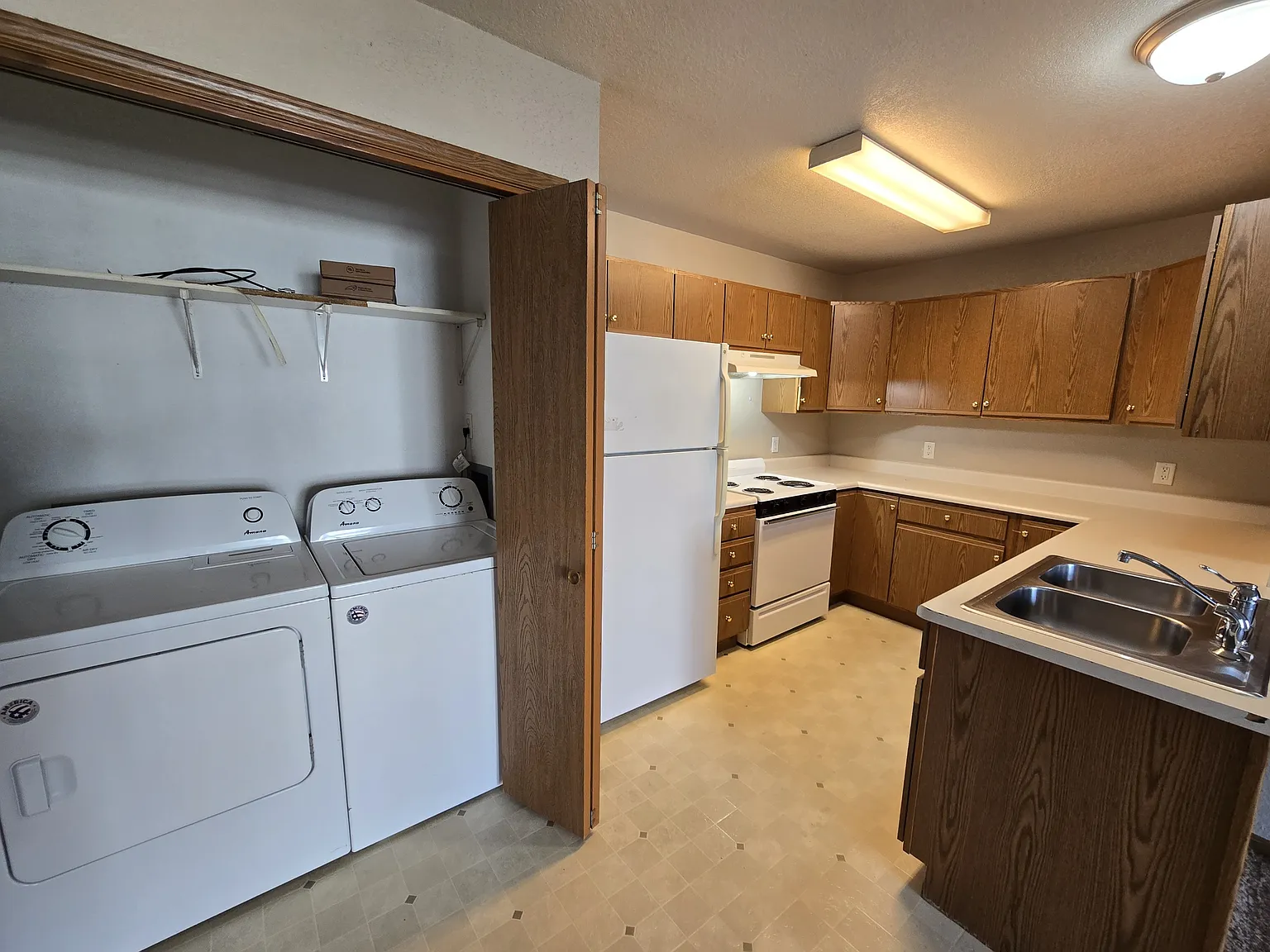 619 Johnson Street #5 - 1 — Photo 3