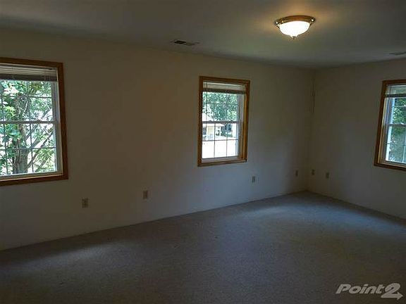 Cass Ave. Bonus room