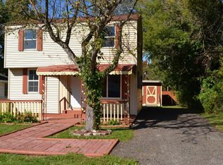 2052 Roslyn Ave, Flint, MI 48532