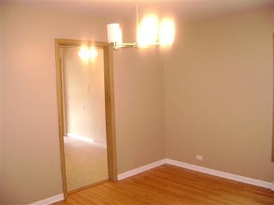 5th image of 2440 Sunnyside Ave