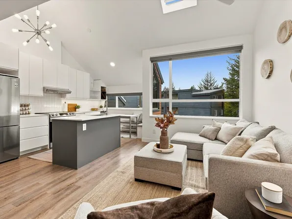2110 Whistler Rd #9, Whistler, BC V8E 0A6