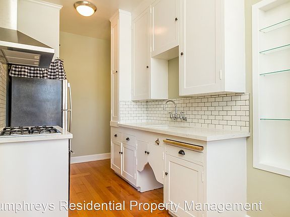 3rd image of 3993 Louisiana St