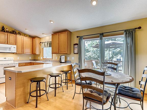 4th image of 5810 158th Ln NW
