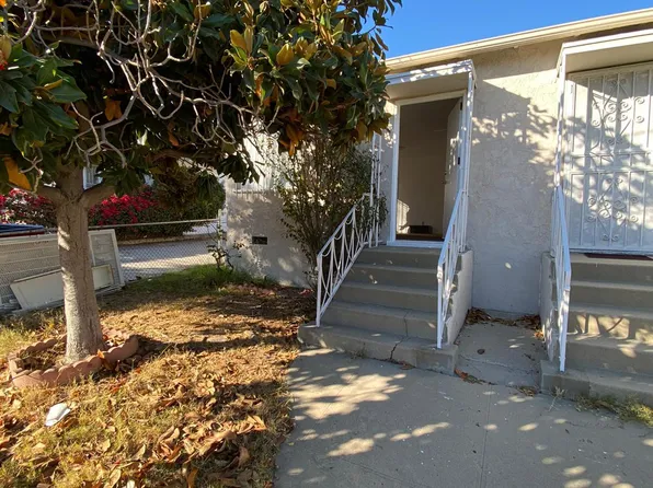 572 W 1st St, San Pedro, CA 90731