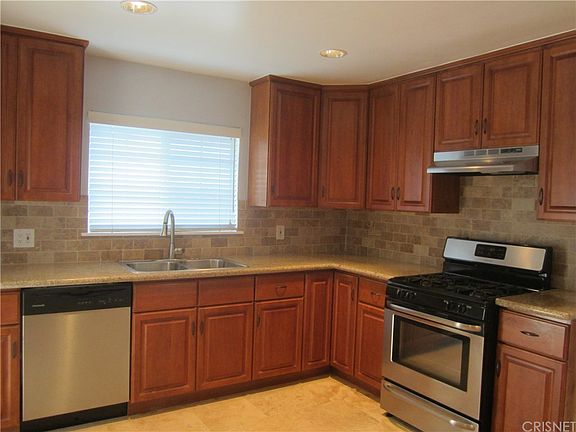 4th image of 23055 Mobile St