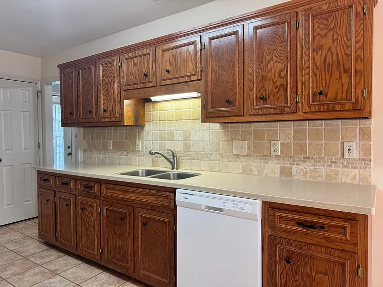 2868 Maple Cir — Photo 12