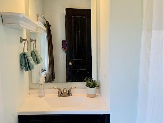 Half bath in master bedroom (no toilet)
