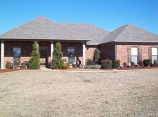 300 Duckworth Pl, Florence, MS 39073