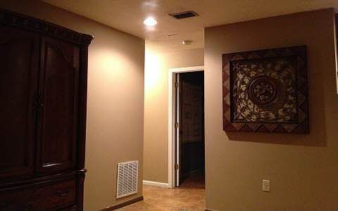 3rd image of 232 SW Briarwood Gln