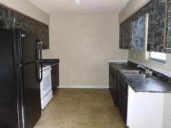 5th image of 20056 Suncrest Dr