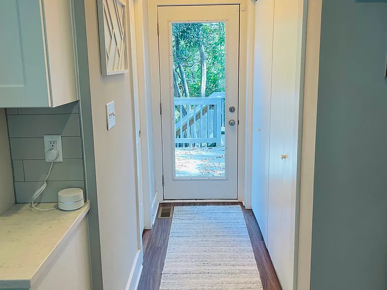107 Bart St — Photo 15