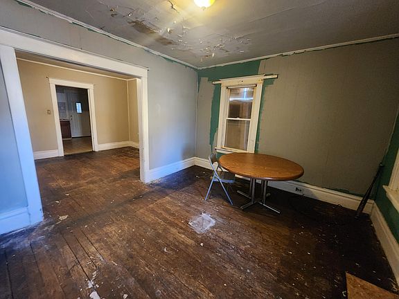 5th image of 2312 Maffett St