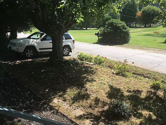 4th image of 28 Georgia Ave