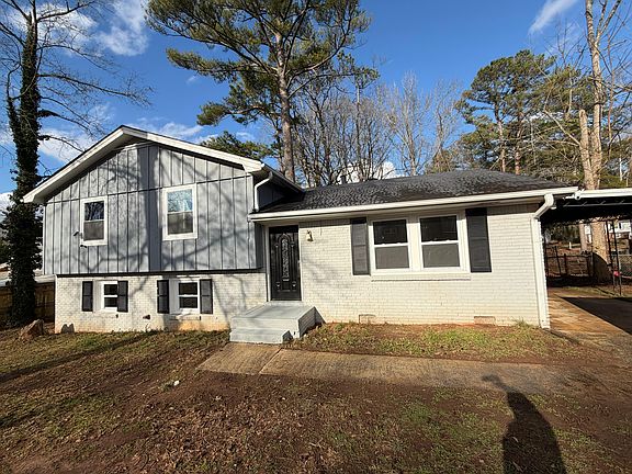 3rd image of 8380 Magnolia Dr