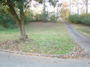 726 McCampbell St, Paris, TN 38242