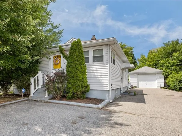 514 Robinson St, Woonsocket, RI 02895