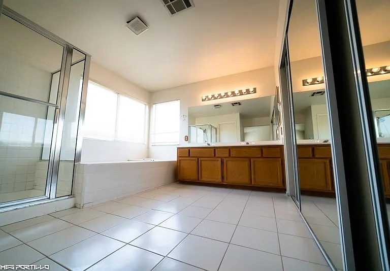 910 Hollowbluff Ave — Photo 24