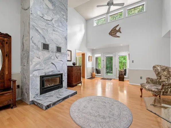 29 Deer Haven Dr, Buena Vista, VA 24416