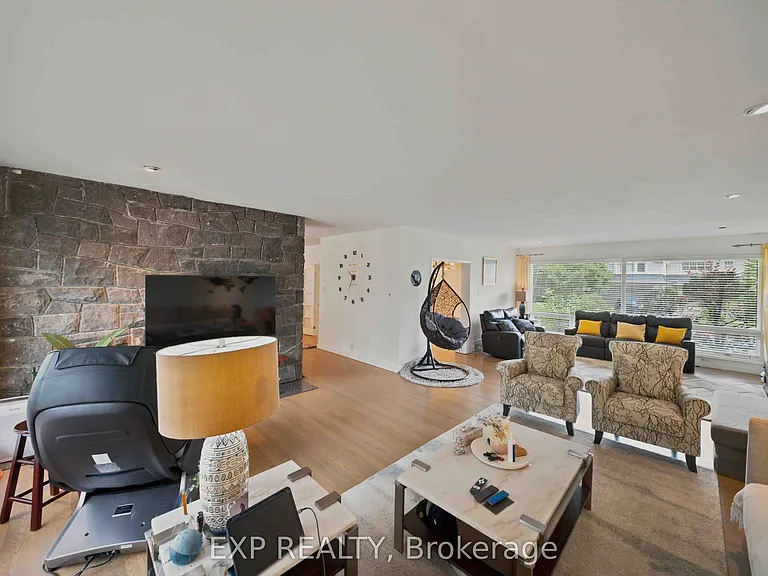 304 Roger Rd — Photo 9