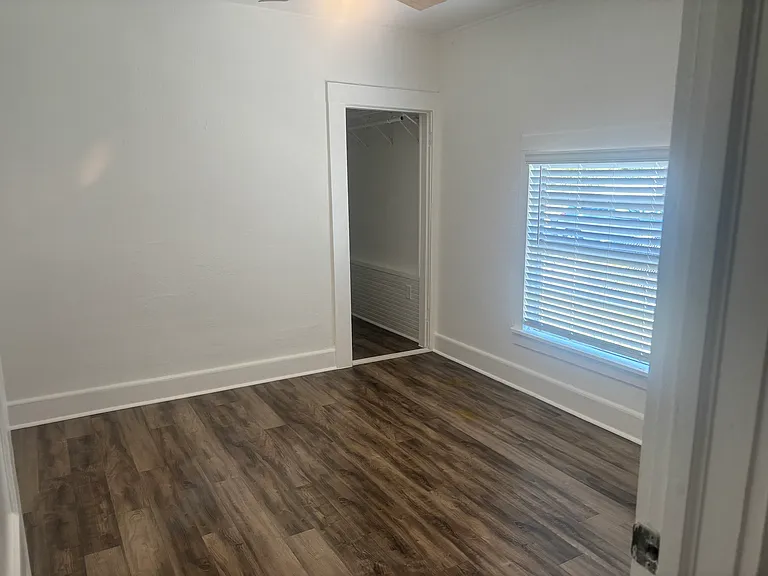 602 N Grosse Ave — Photo 10