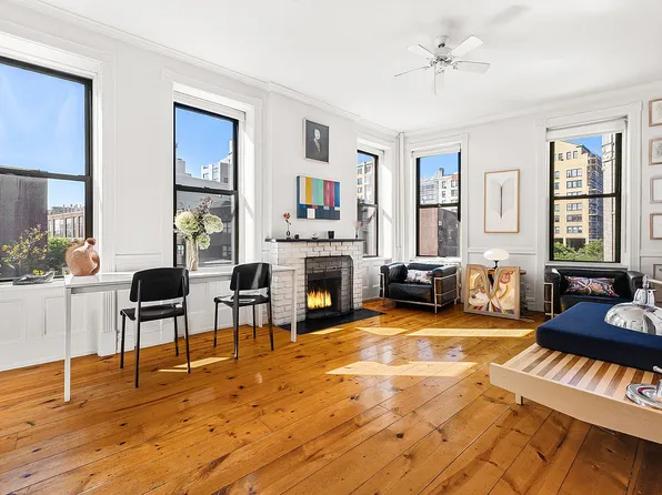 344 W 11th St APT 4W, New York, NY 10014