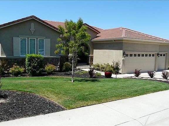 3rd image of 2821 Carradale Dr