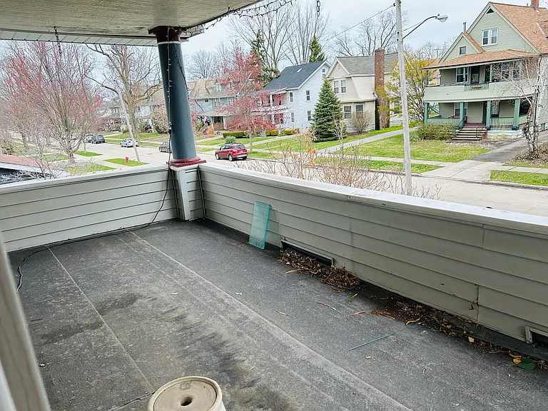 1628 Grace Ave — Photo 12