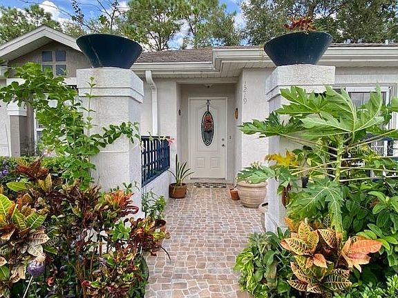 2nd image of 1219 Lucaya Cir