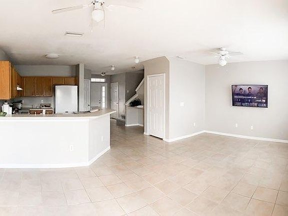 3rd image of 9910 Carlsdale Dr