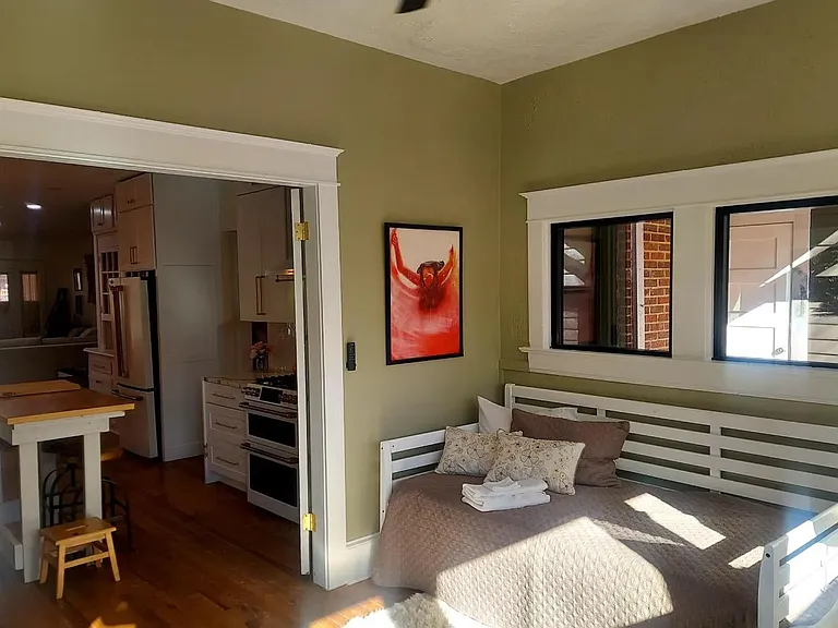 447 E Lake Dr — Photo 6