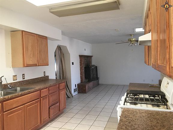 4th image of 3500 Ciniza Dr