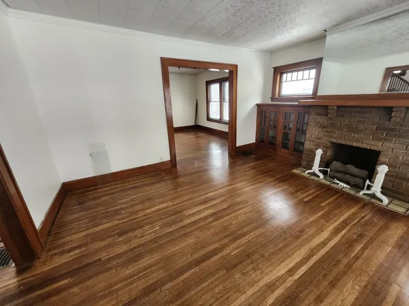 185 Roxborough Rd, Rochester, NY 14619