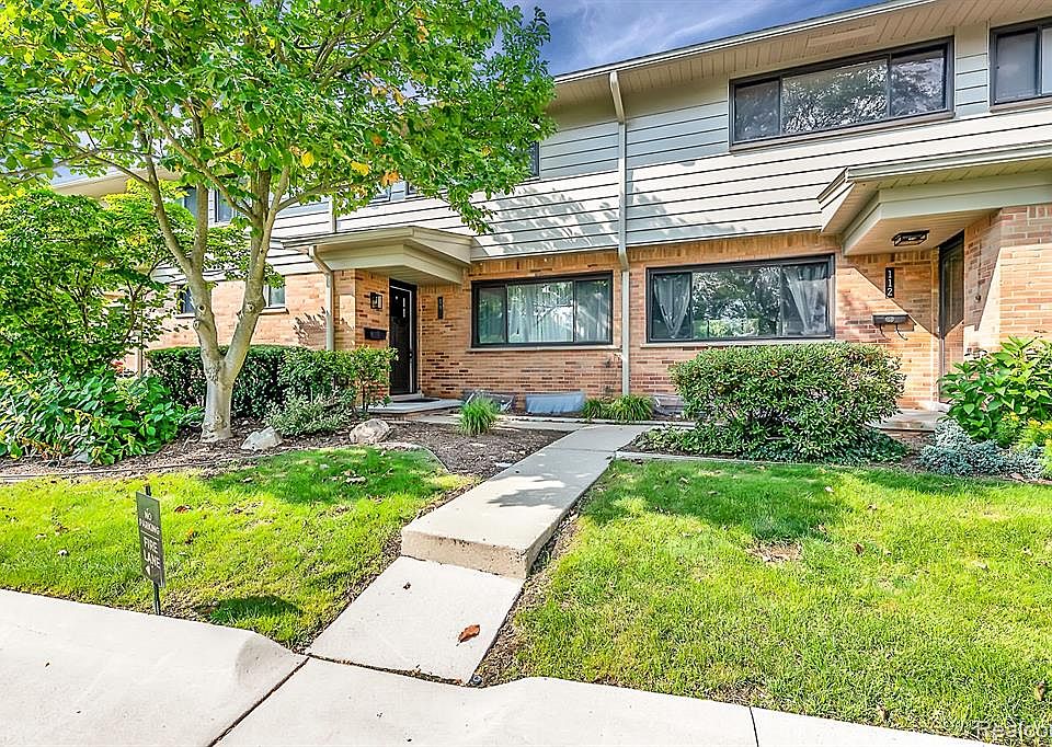 110 E Hickory Grove Rd, Bloomfield Hills, MI 48304 MLS 20230011747