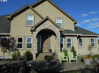 881 NE Granite Ridge St, Roseburg, OR 97470