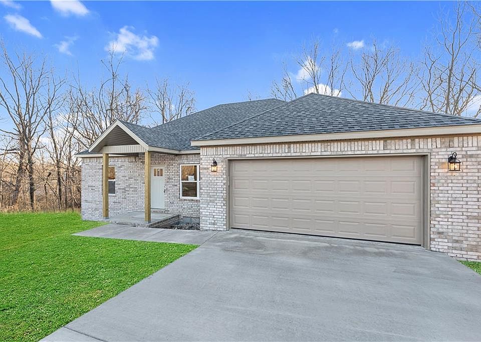 1st image of 34 Oniell Cir