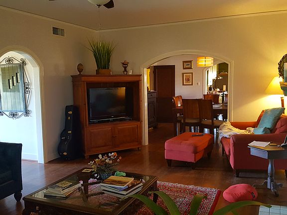4th image of 4301 Avenue N 1/2
